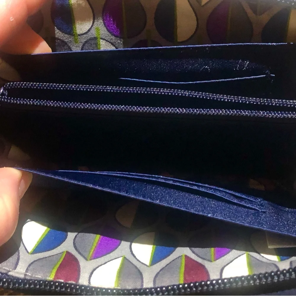 Vera Bradley Navy Quilt Zipper Wristlet/Wallet - Picture 4 of 7